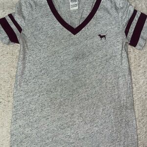 Victoria Secret Pink V-Neck tshirt